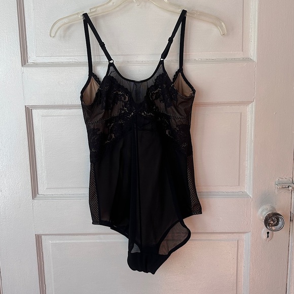 Maidenform Black Floral Lace Bodysuit Lg Sheer Back Stretch Nylon V-Neck - Picture 12 of 17